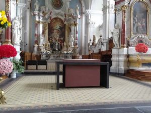 der schwebende Altar 