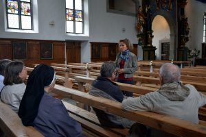 in der Kirche