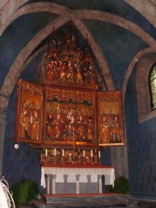 der Flügelaltar von vorn...